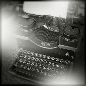 typewriter small.jpg